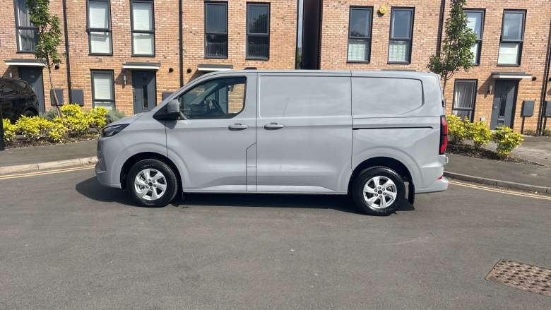 Ford Transit Custom E-320 L1 Rwd 100kW 65kWh H1 Van Limited Auto